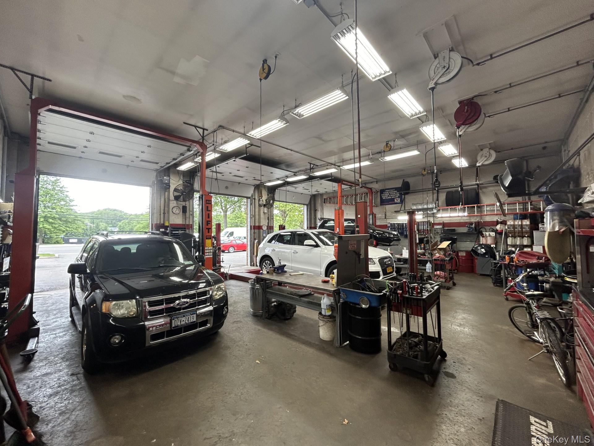 #7 photo, 988 W Jericho Turnpike, サフォーク郡 Smithtown , NY 11787