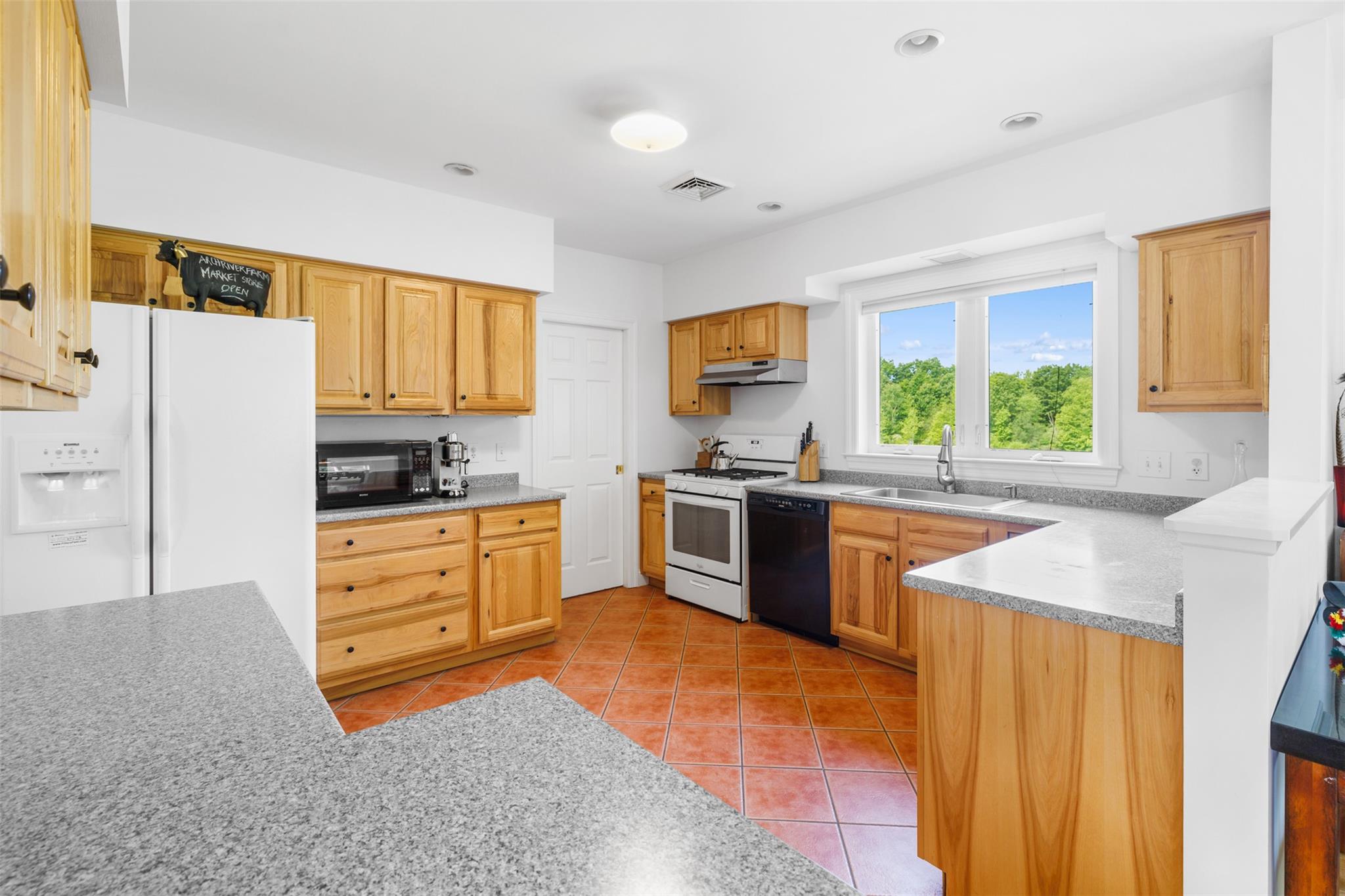 #14 photo, 508 Woodstock Road, Millbrook , NY 12545