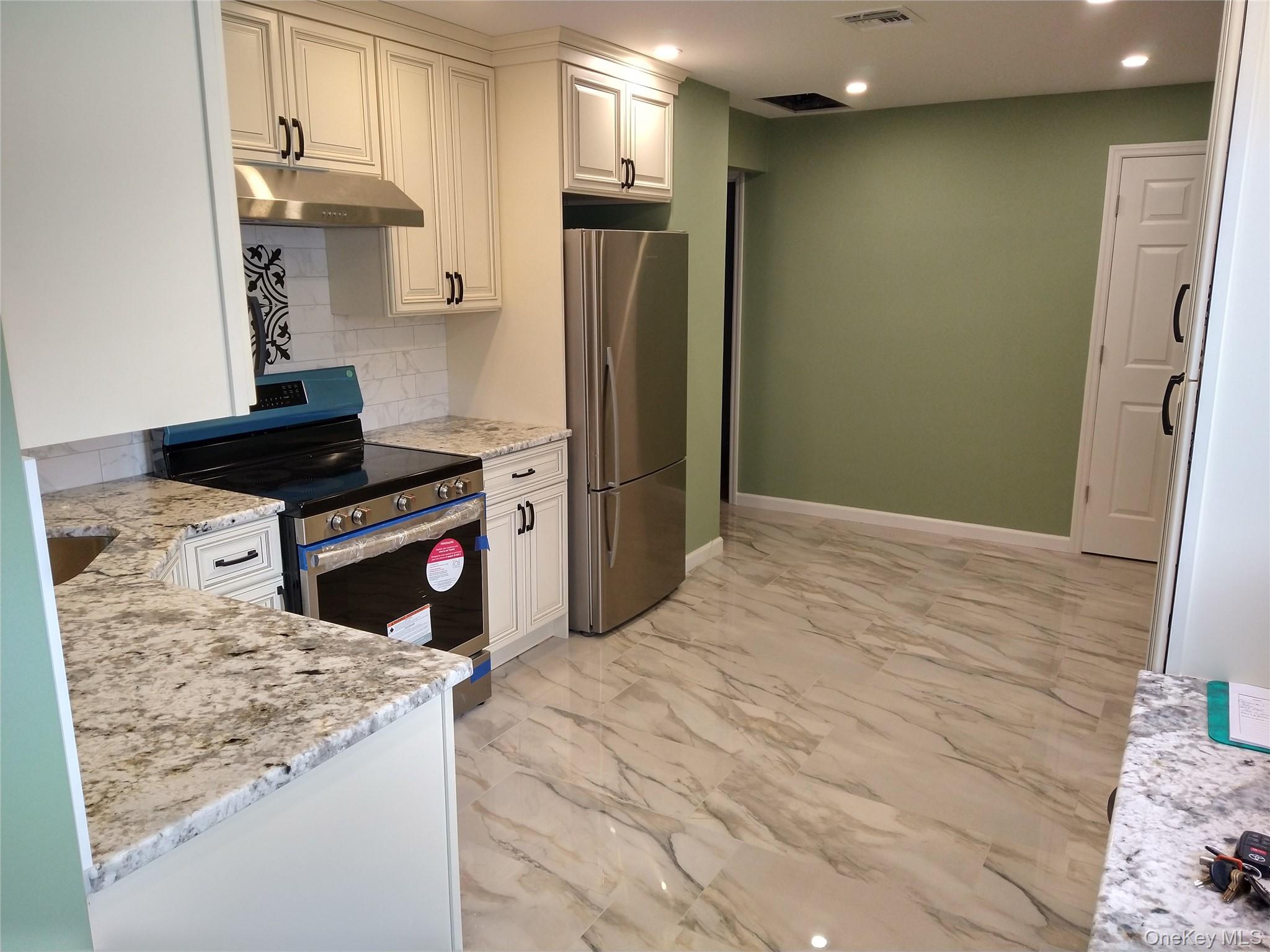 #4 photo, 708 Anderson Avenue, ナッソー郡 Franklin Square , NY 11010