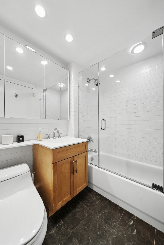 #5 photo, 516 W 47TH Street, マンハッタン Hells Kitchen , NY 10036