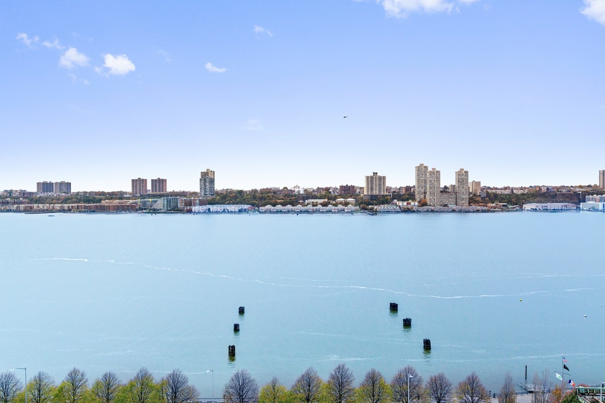 #5 photo, 240 Riverside Boulevard, マンハッタン Lincoln Square , NY 10069