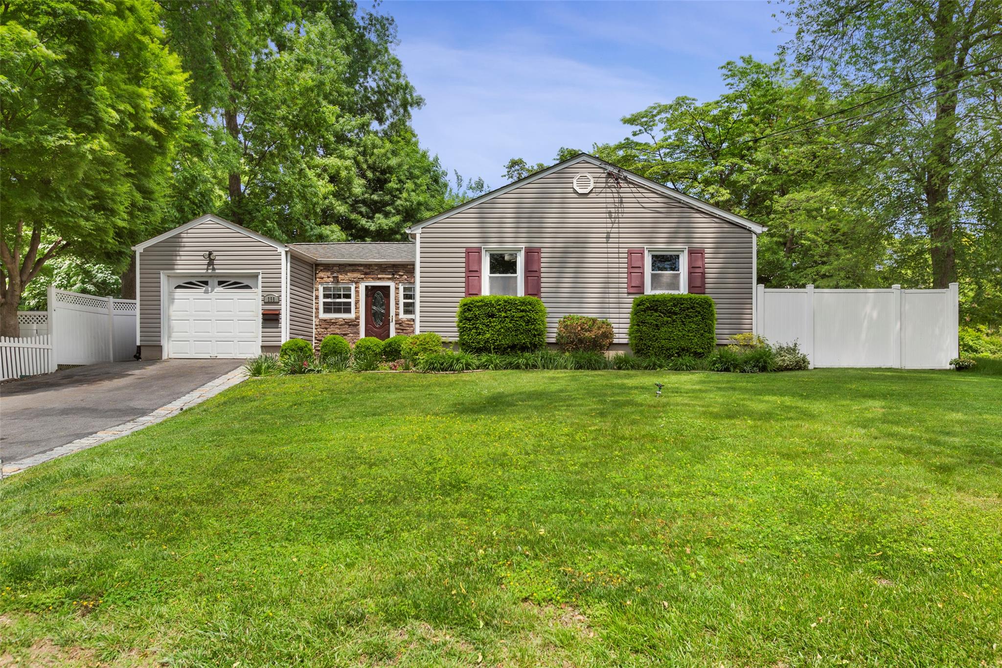#1 photo, 256 Round Hill Drive, Yonkers , NY 10710