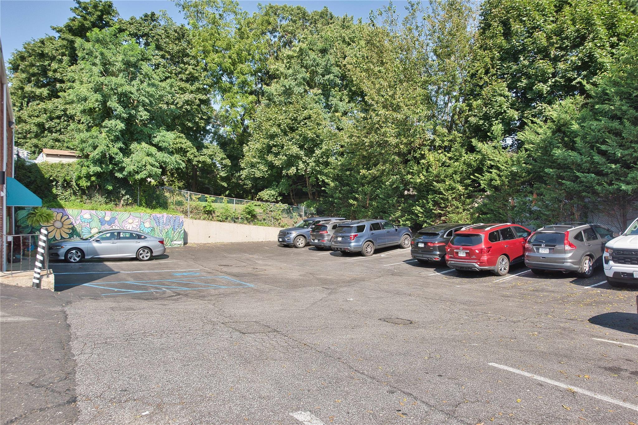 #12 photo, 121 Pulaski Road, サフォーク郡 Kings Park , NY 11754