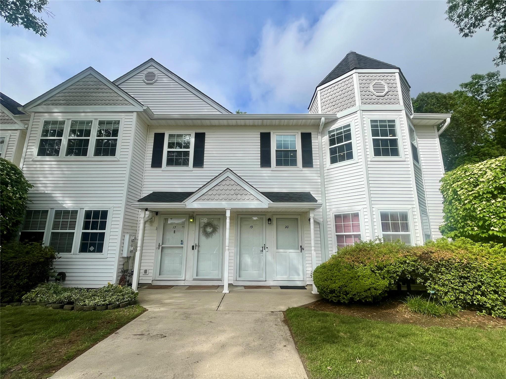 #1 photo, 19 Country View Lane, سوفولك Middle Island , NY 11953