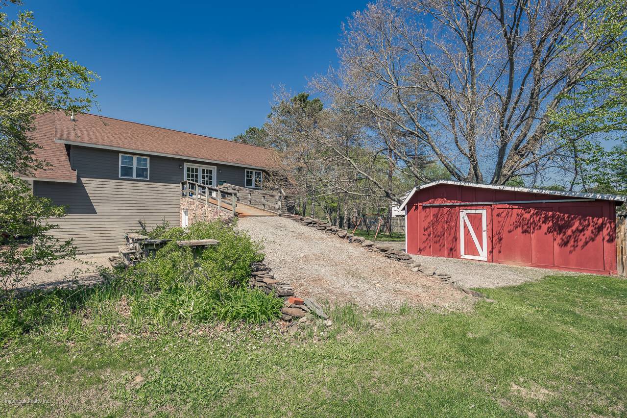 #4 photo, 7 Western Ave, Charlton , NY 12019