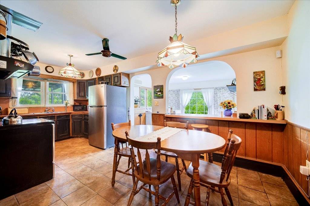 #12 photo, 571 International Blvd., Rock Tavern , NY 12550