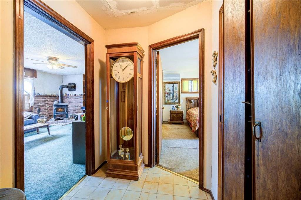 #22 photo, 571 International Blvd., Rock Tavern , NY 12550