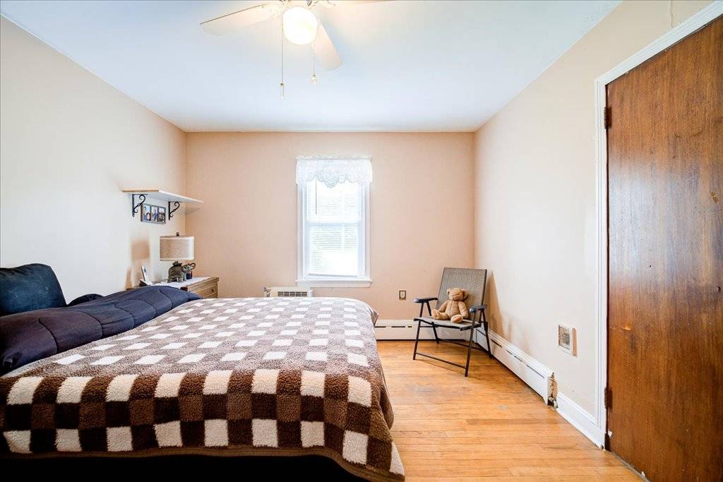 #29 photo, 571 International Blvd., Rock Tavern , NY 12550