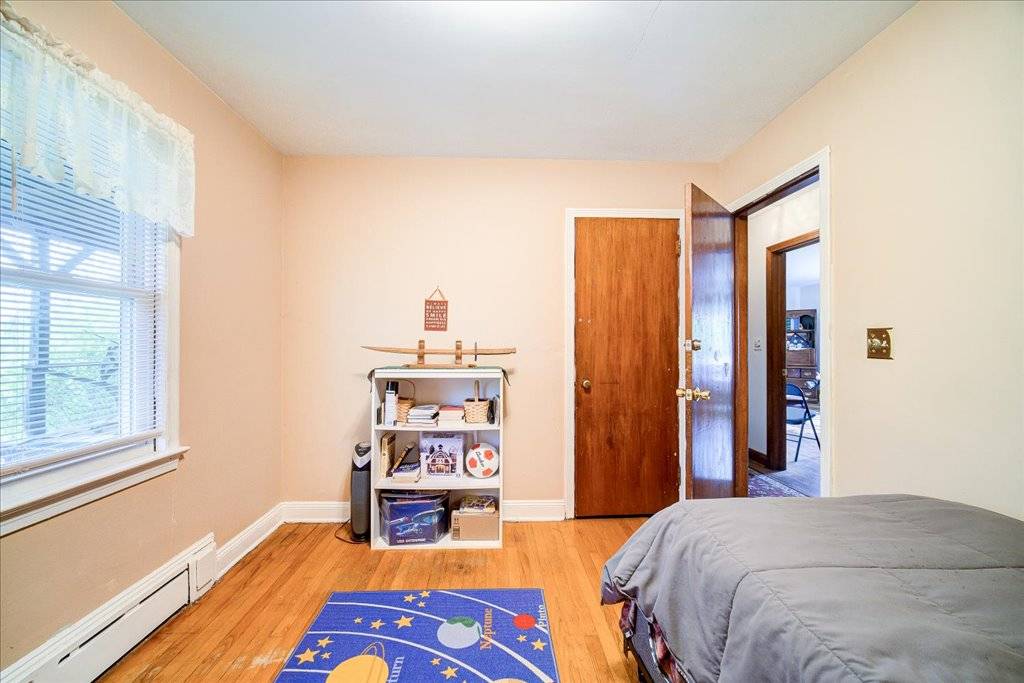 #32 photo, 571 International Blvd., Rock Tavern , NY 12550