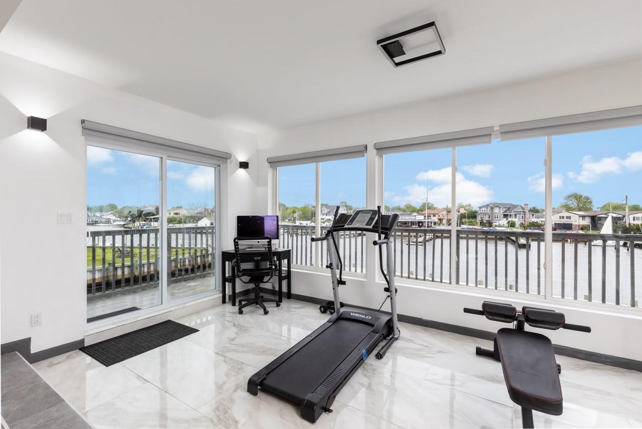 #12 photo, 200 Lot A Clocks Boulevard, ナッソー郡 Massapequa , NY 11758