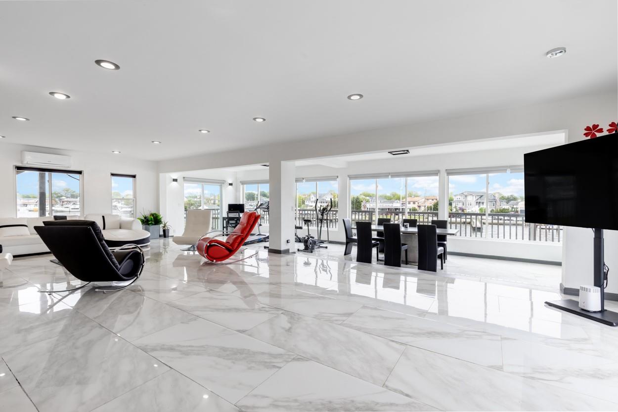 #11 photo, 200 Clocks Boulevard, ナッソー郡 Massapequa , NY 11758