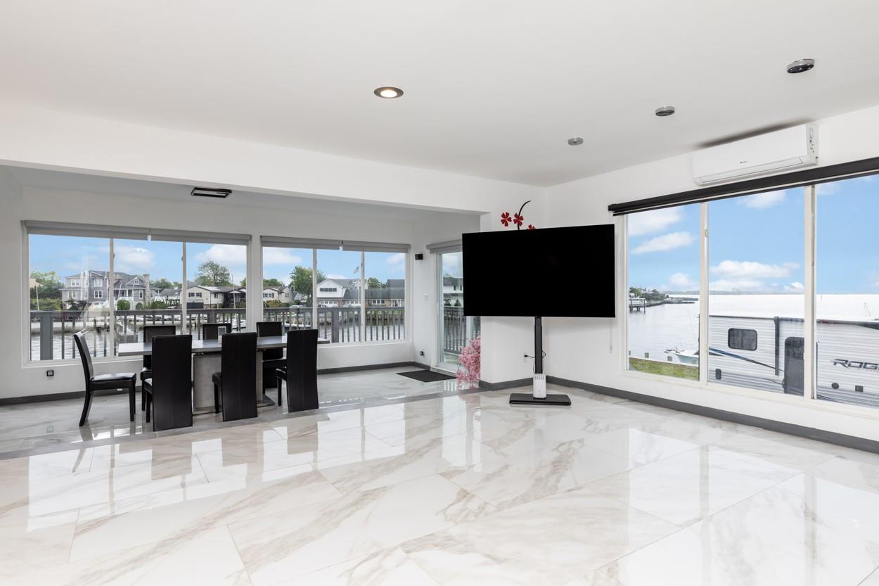 #12 photo, 200 Clocks Boulevard, ナッソー郡 Massapequa , NY 11758