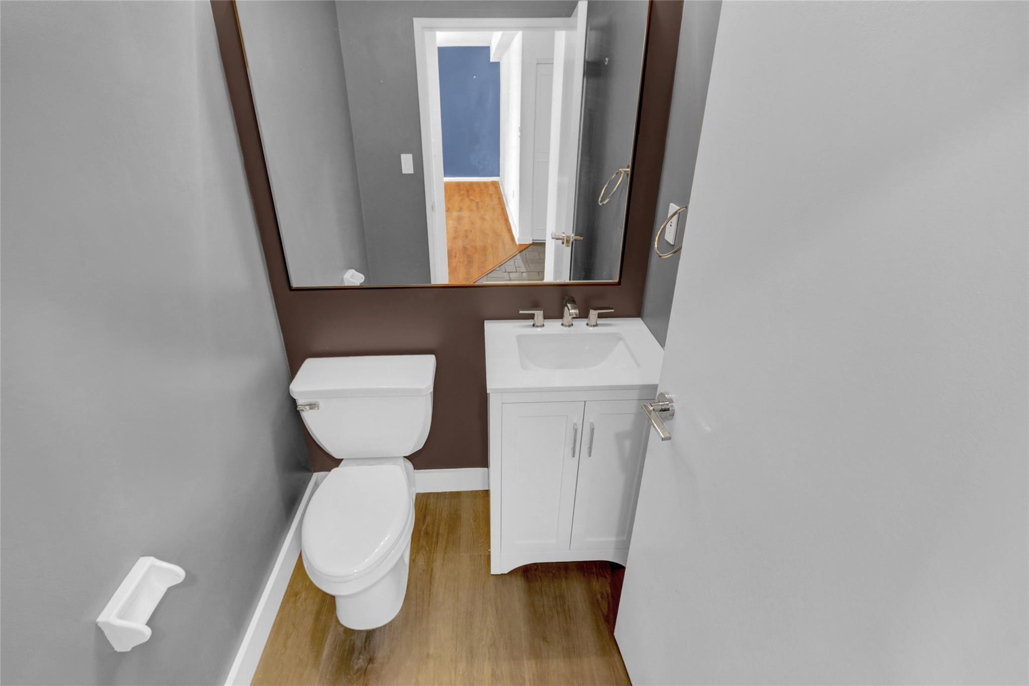 #10 photo, 100 W Broadway, ナッソー郡 Long Beach , NY 11561