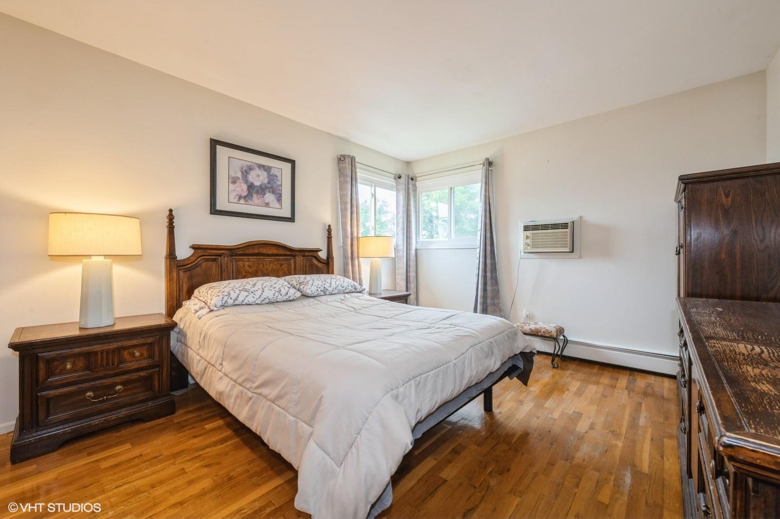 #15 photo, 2104 Fir Street, Wantagh , NY 11793