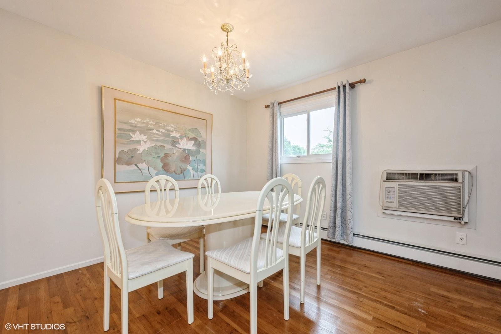 #6 photo, 2104 Fir Street, Wantagh , NY 11793