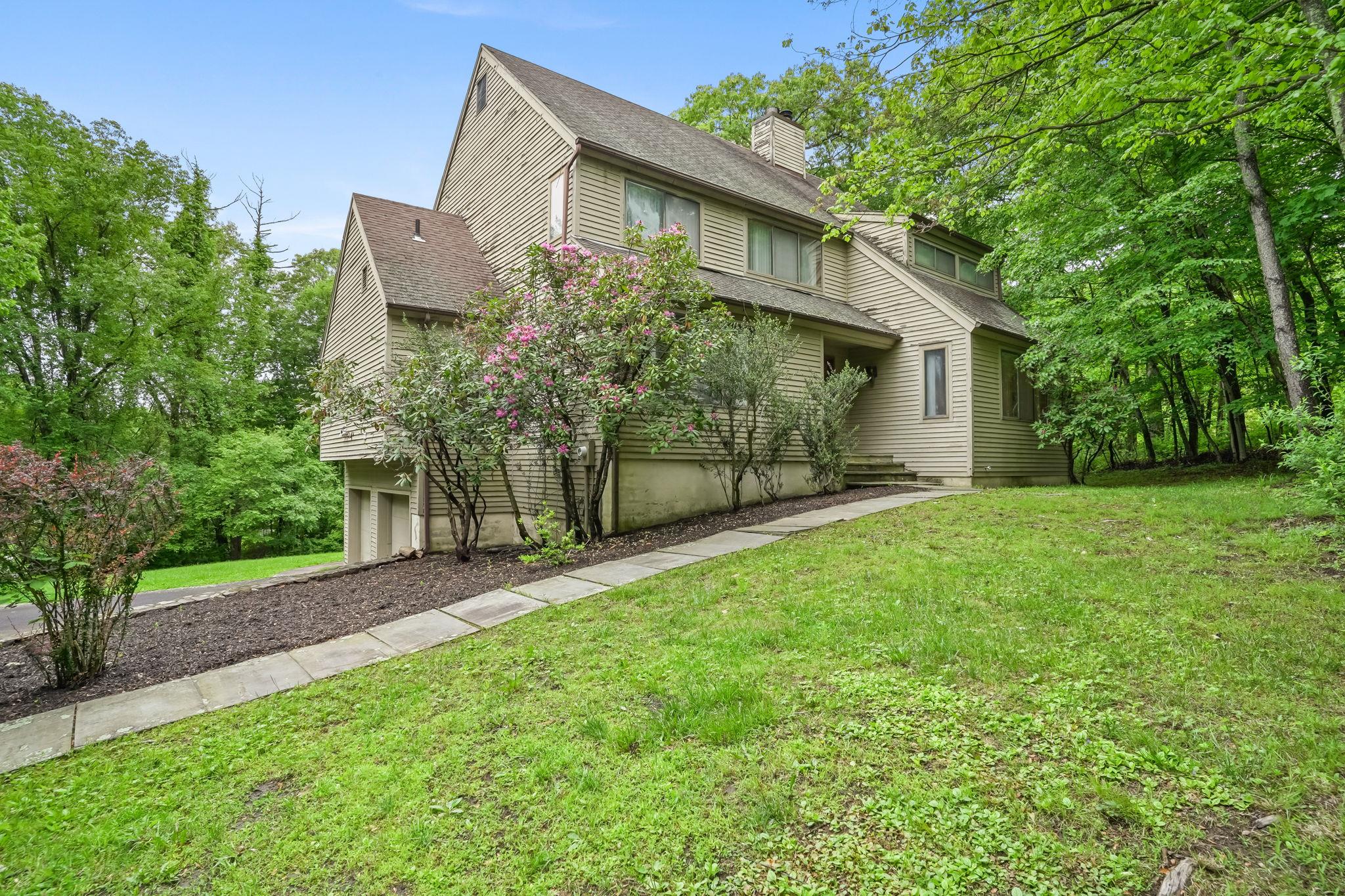 #1 photo, 48 Sabbath Day Hill Road, South Salem , NY 10590