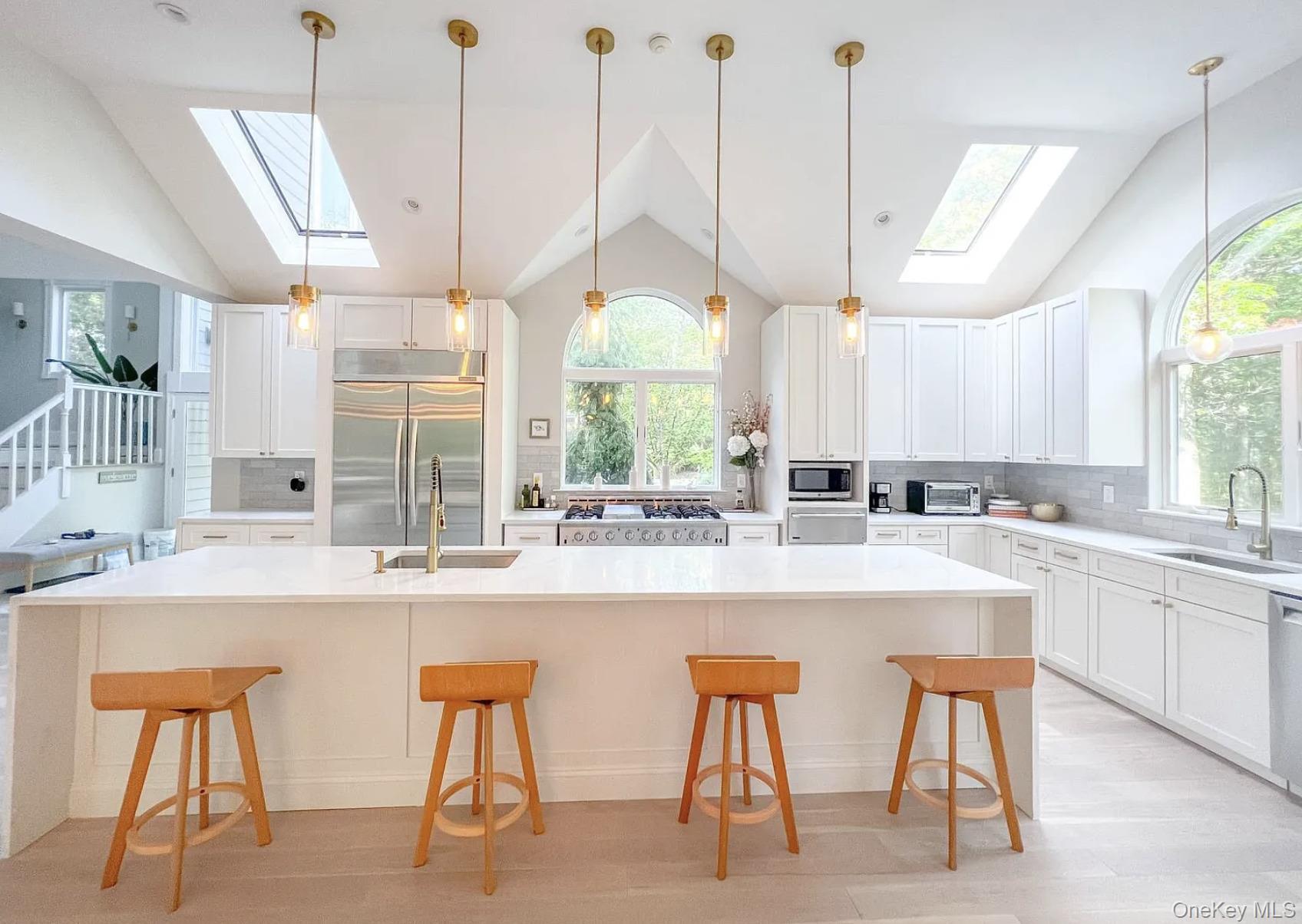 #10 photo, 4 Douglas Court, 東長島 汉普顿 Hampton Bays , NY 11946