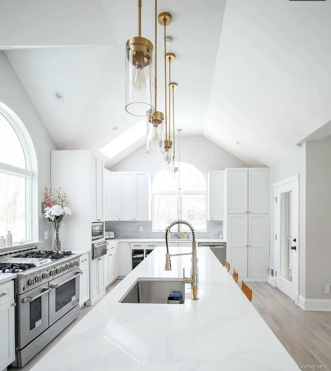 #11 photo, 4 Douglas Court, 東長島 汉普顿 Hampton Bays , NY 11946