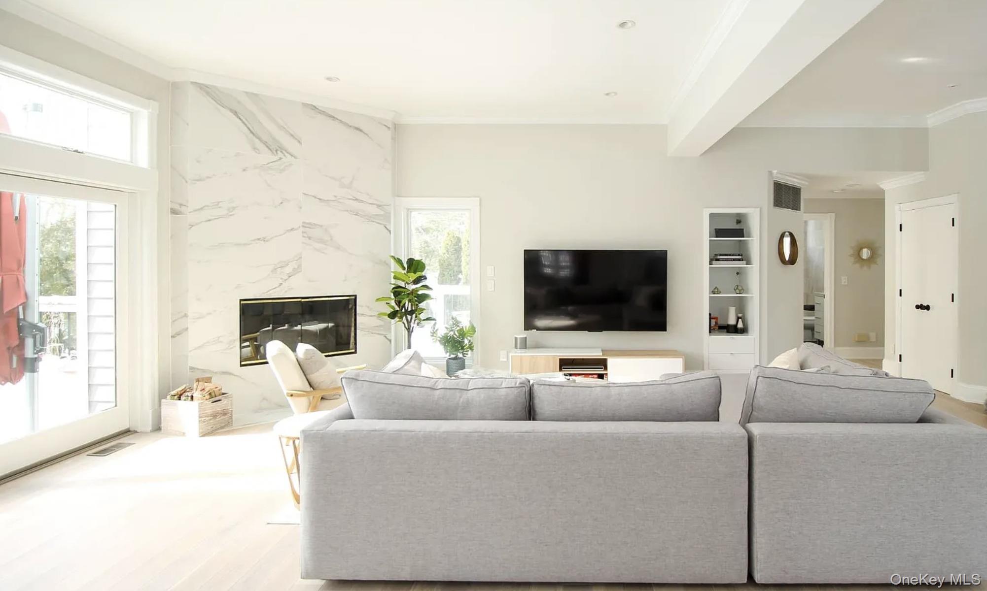 #14 photo, 4 Douglas Court, 東長島 汉普顿 Hampton Bays , NY 11946