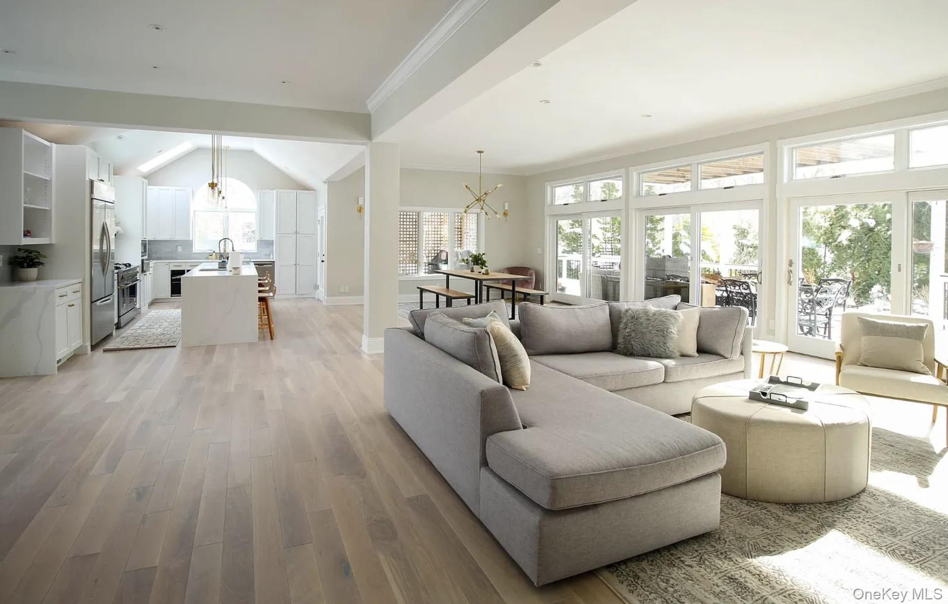 #4 photo, 4 Douglas Court, 東長島 汉普顿 Hampton Bays , NY 11946