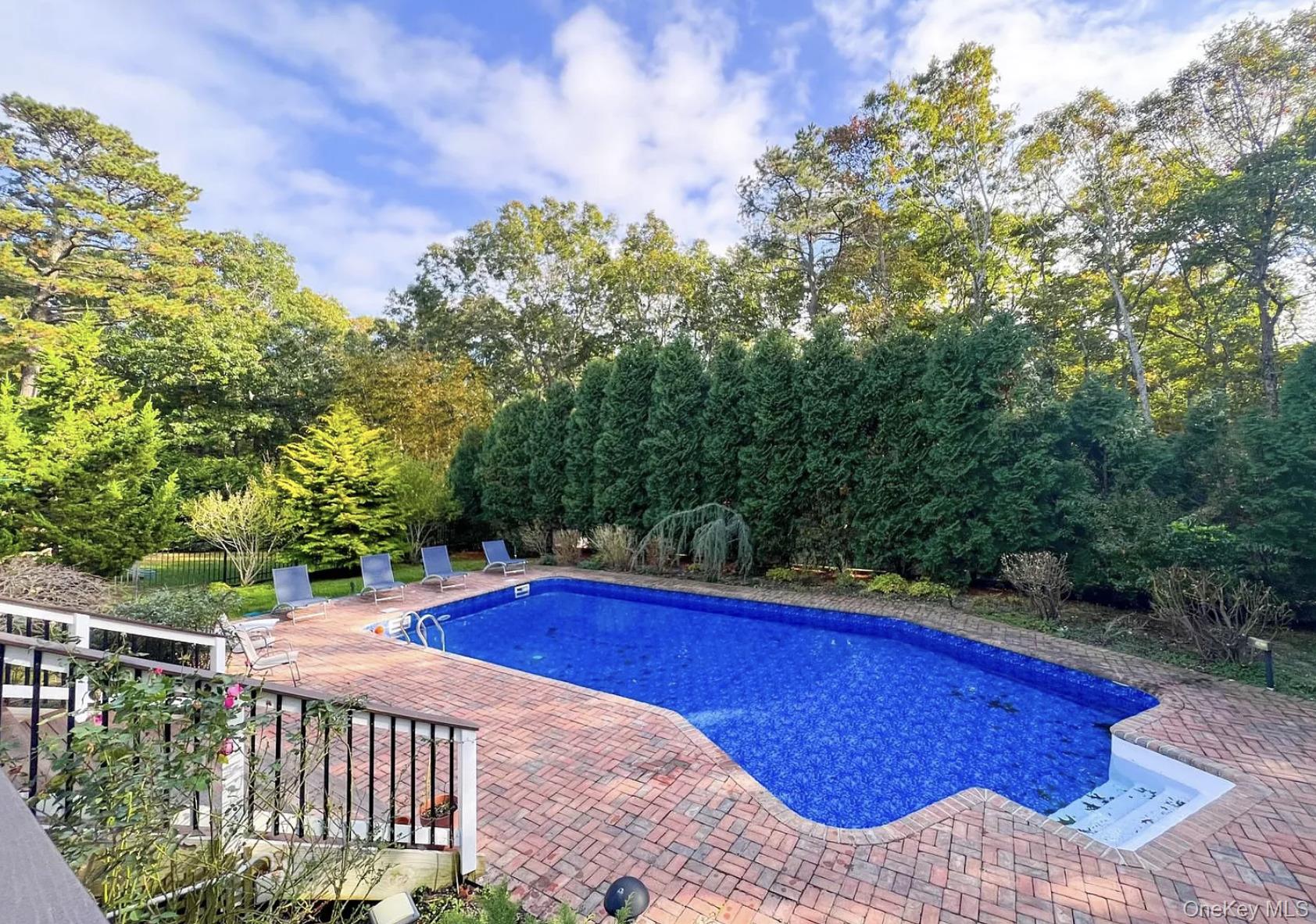 #5 photo, 4 Douglas Court, 東長島 汉普顿 Hampton Bays , NY 11946