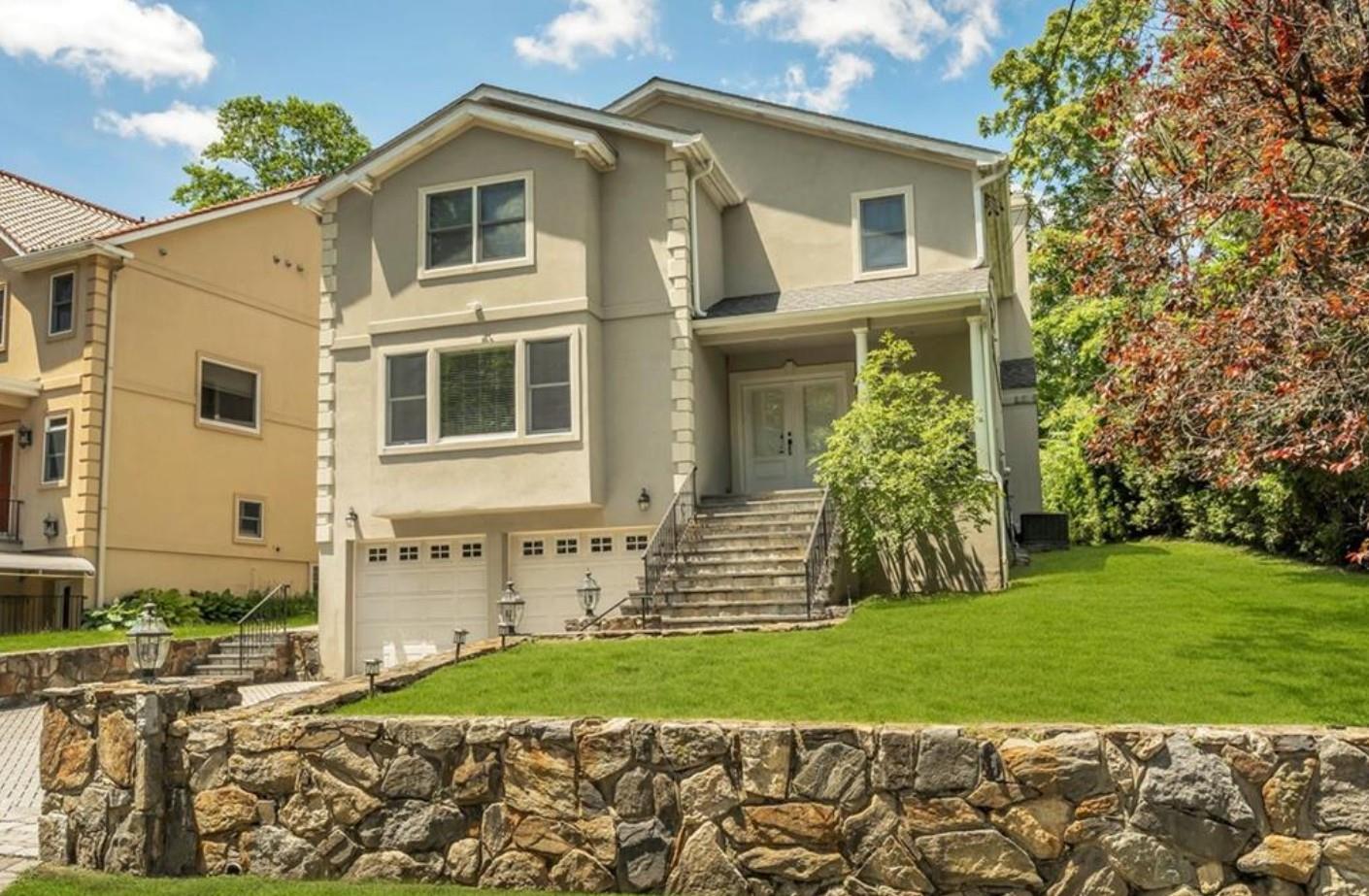 #1 photo, 696 Ridgeway, White Plains , NY 10605