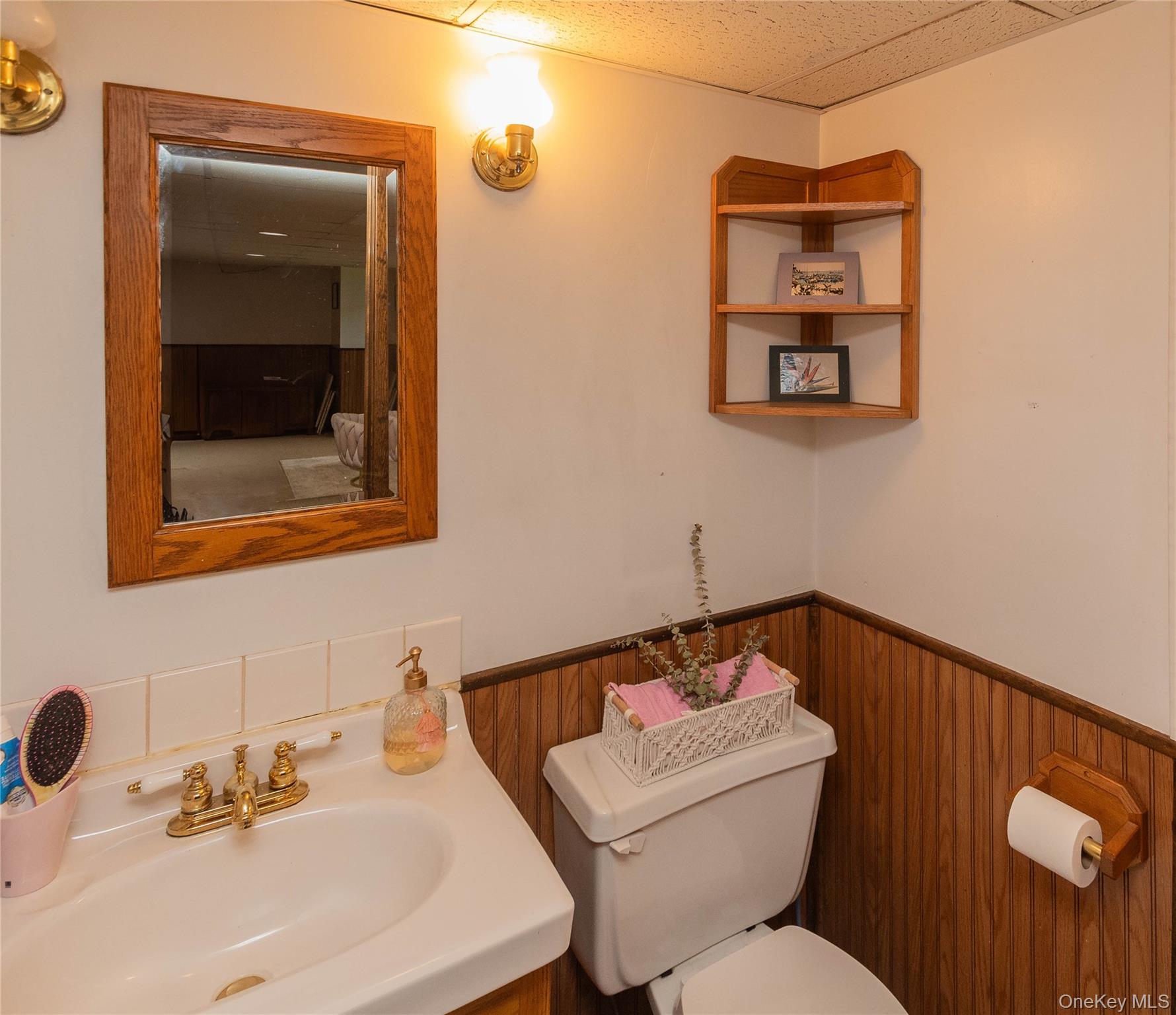 #19 photo, 964 Pemart Avenue, Peekskill , NY 10566