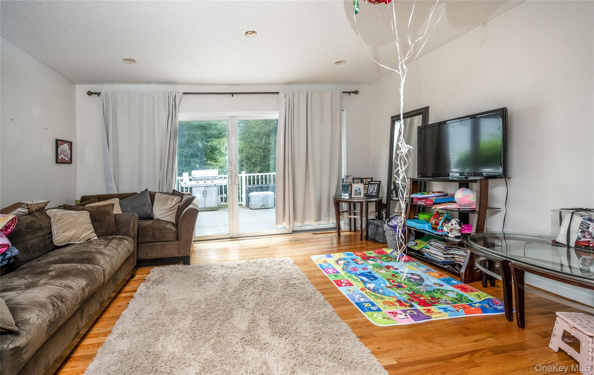 #4 photo, 929 Fox Meadow Road, Yorktown Heights , NY 10598