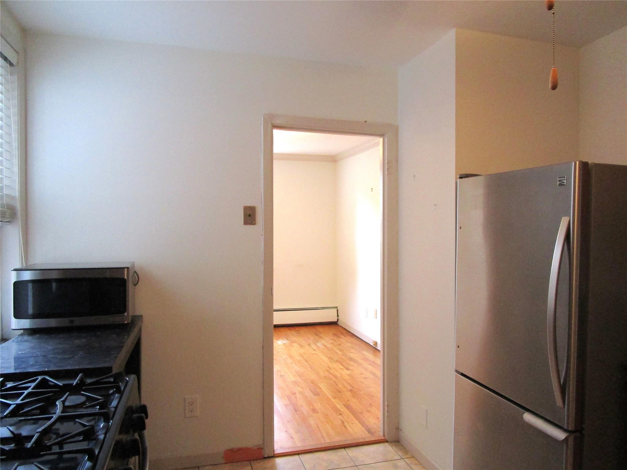 #13 photo, 20 Daley Place, 長島 Lynbrook , NY 11563