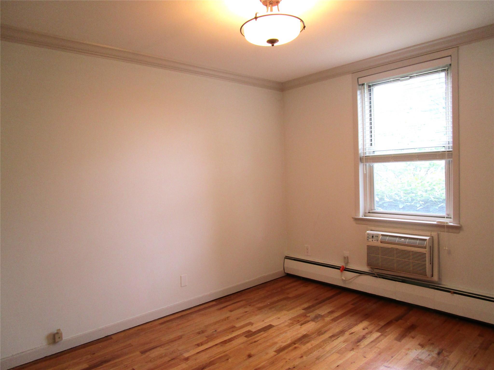 #15 photo, 20 Daley Place, 長島 Lynbrook , NY 11563