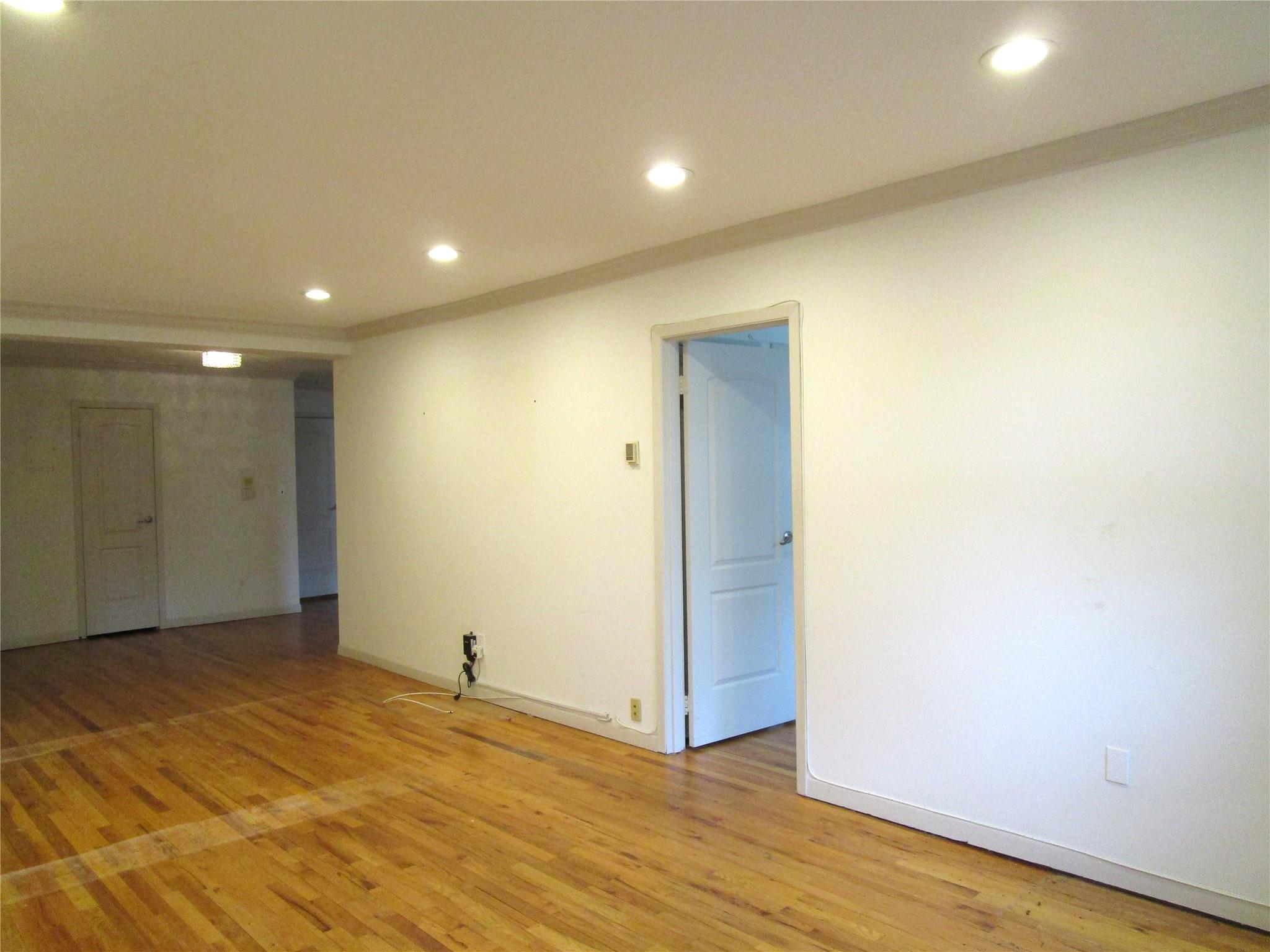 #9 photo, 20 Daley Place, 長島 Lynbrook , NY 11563