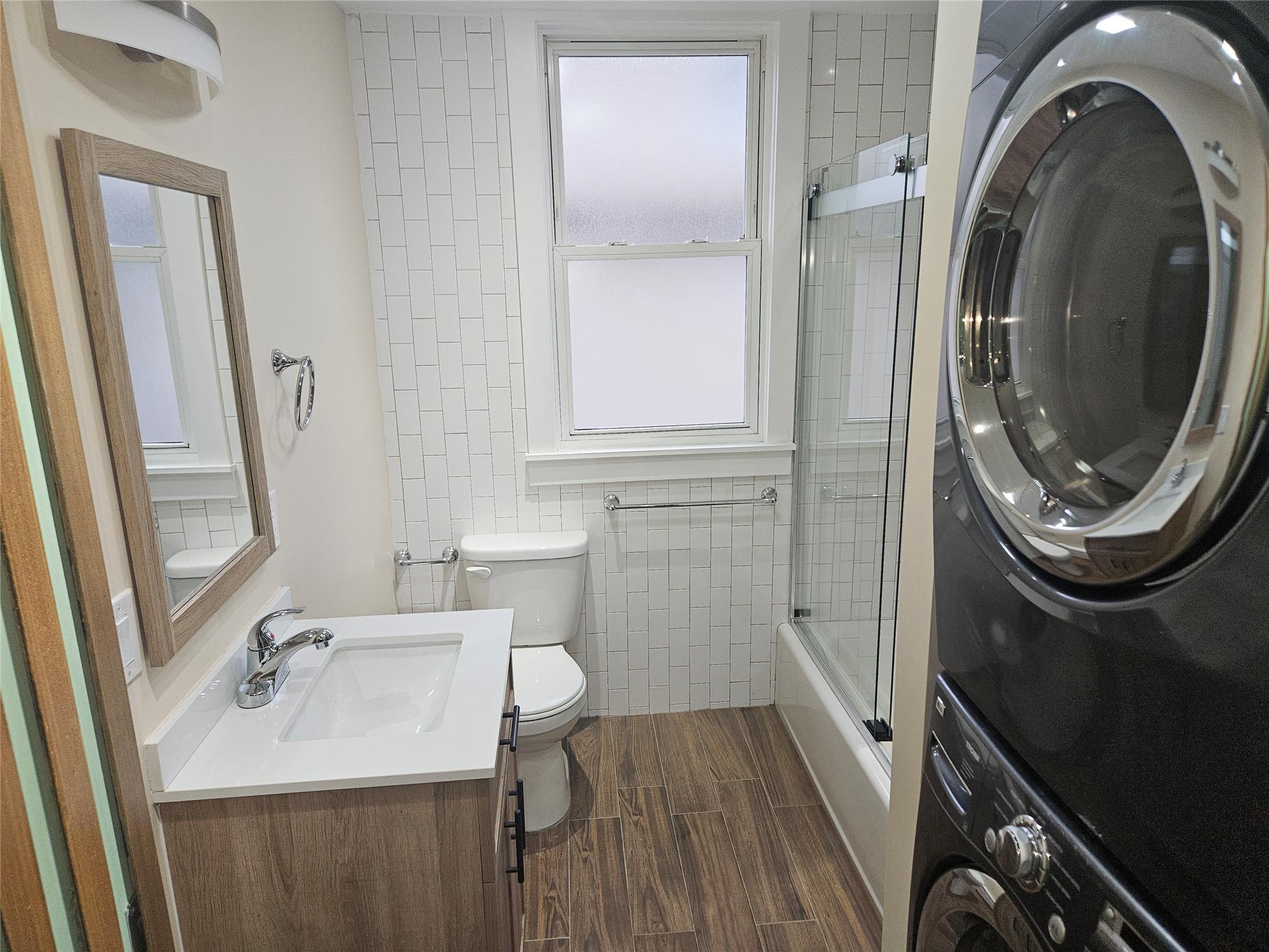 #6 photo, 94 Briggs Avenue, Yonkers , NY 10701