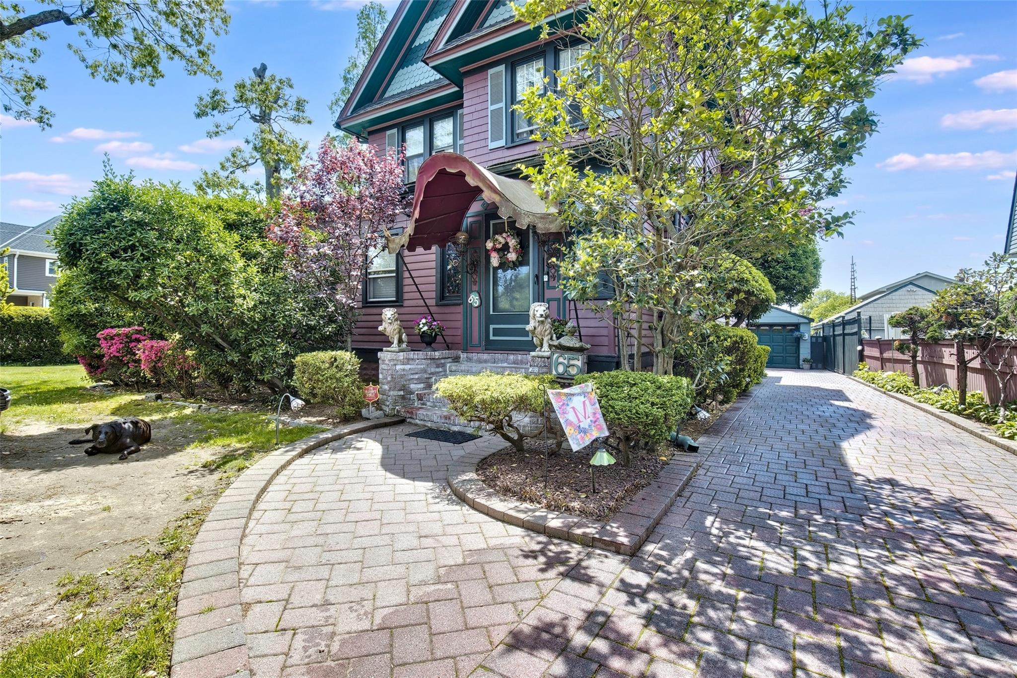 #1 photo, 65 Earle Avenue, ナッソー郡 Lynbrook , NY 11563