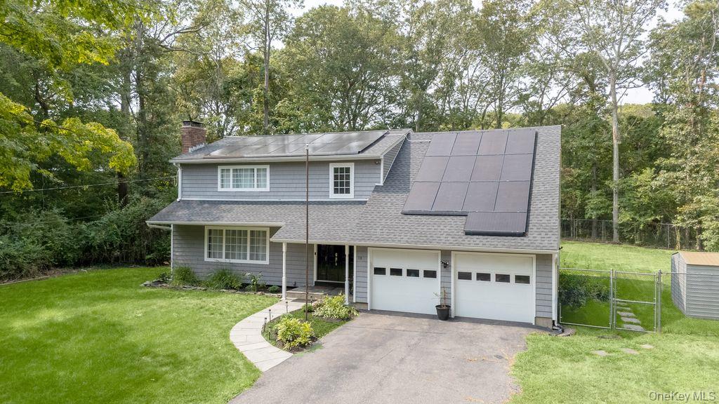 #2 photo, 10 Trout Ponds Court, 東長島 Brookhaven , NY 11719