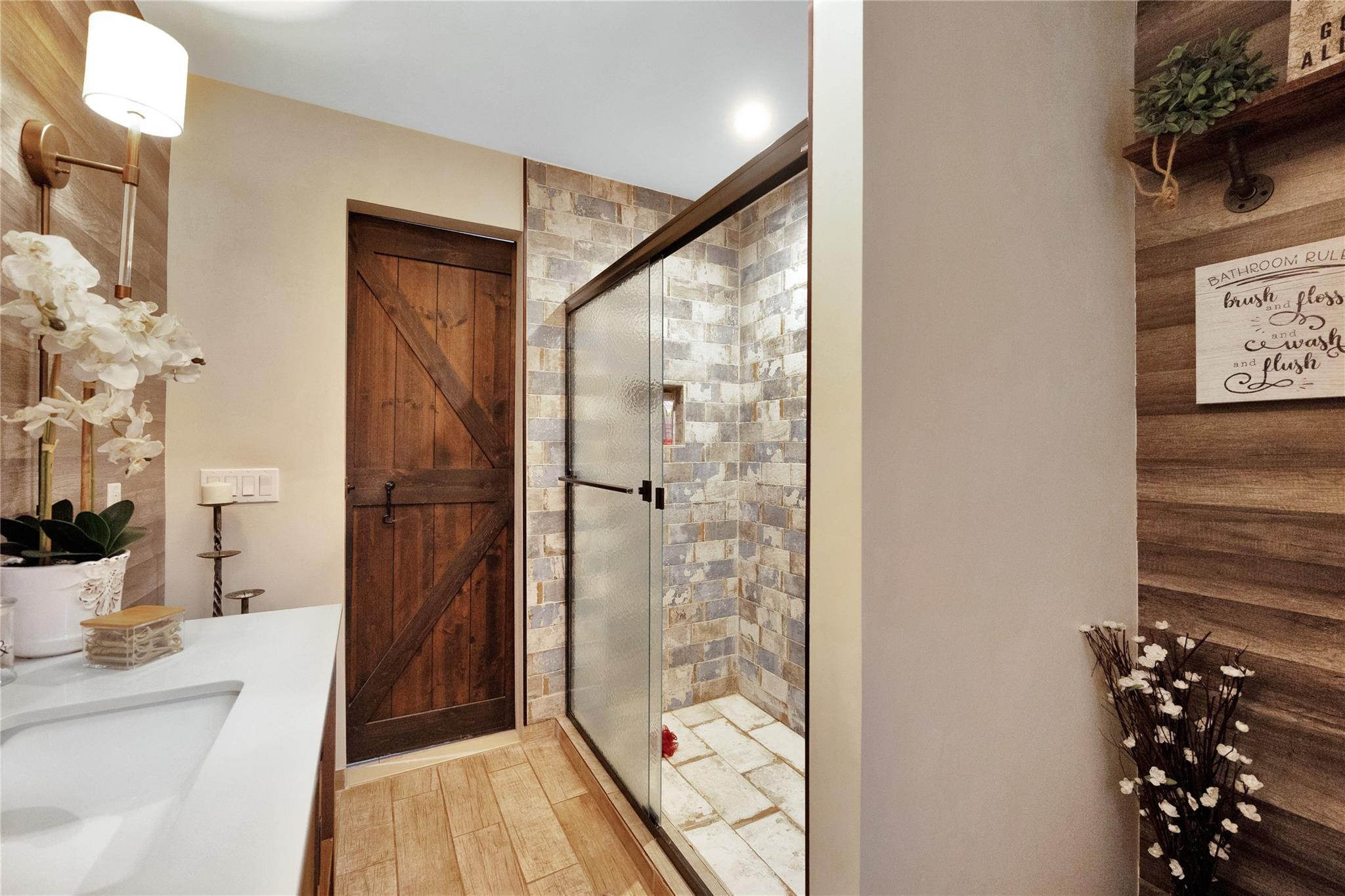 #12 photo, 1582 Little Neck Avenue, ナッソー郡 North Bellmore , NY 11710