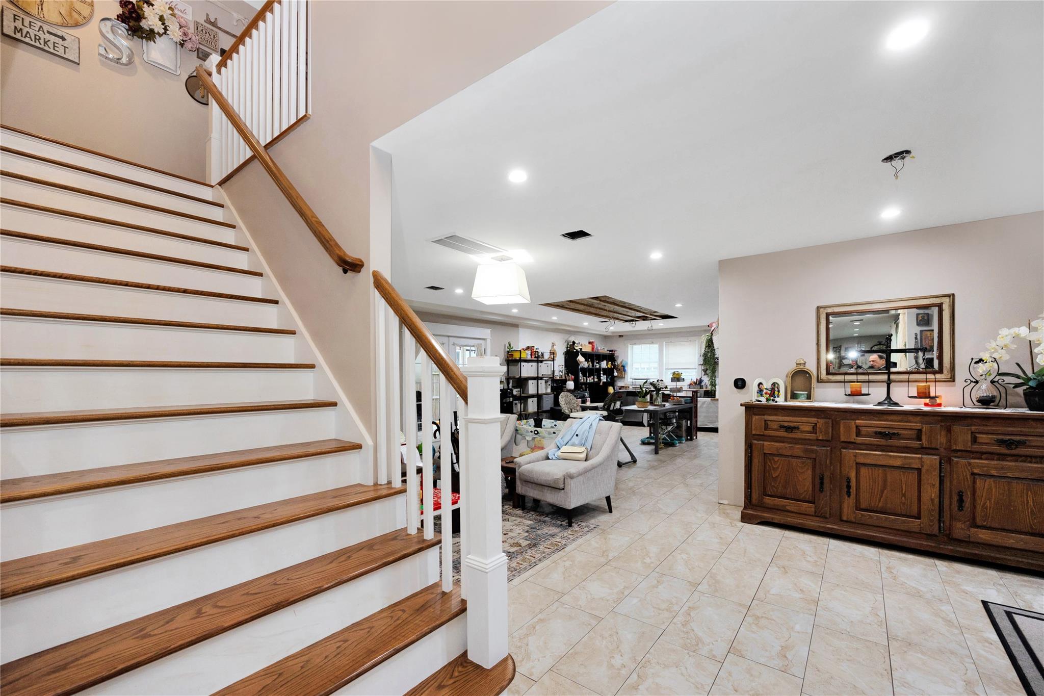 #14 photo, 1582 Little Neck Avenue, ナッソー郡 North Bellmore , NY 11710