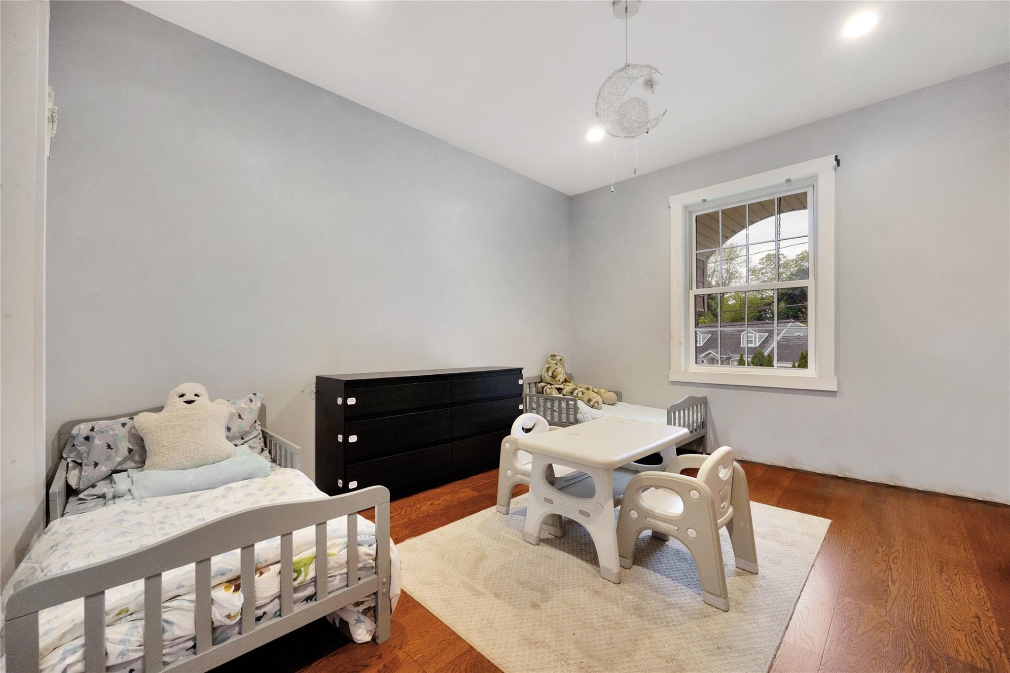 #19 photo, 1582 Little Neck Avenue, ナッソー郡 North Bellmore , NY 11710