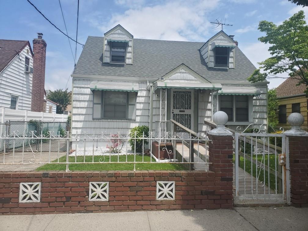 #1 photo, 241-33 143rd Avenue, Rosedale , NY 11422