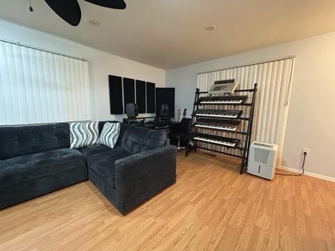 #10 photo, 615 Broadway, サフォーク郡 Amityville , NY 11701