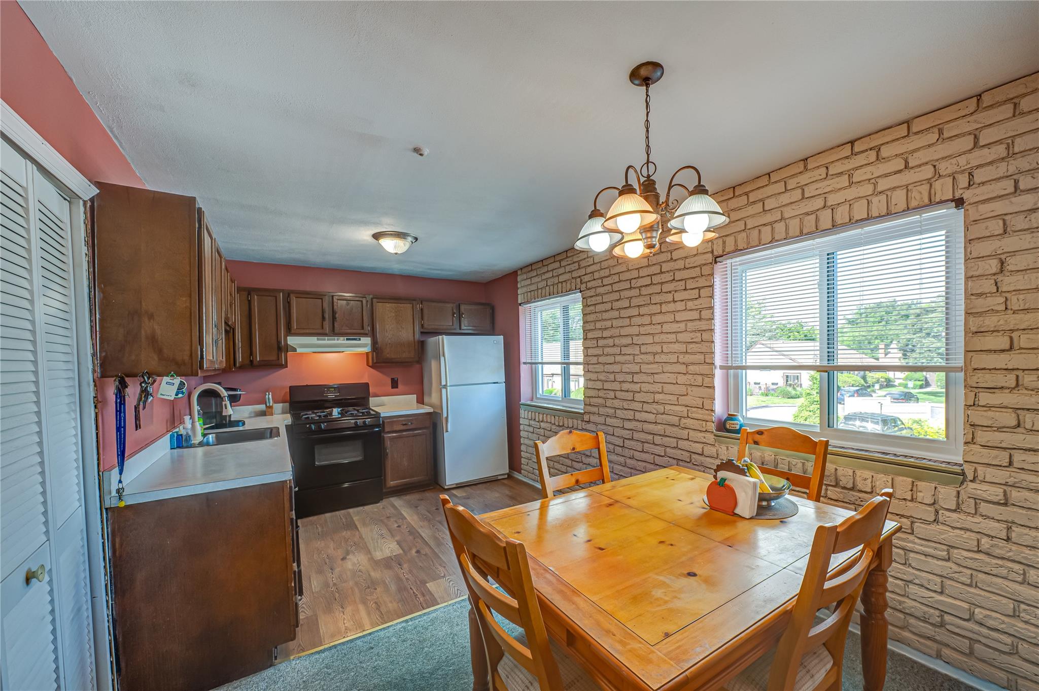 #3 photo, 24 Monet Court, 東長島 Middle Island , NY 11953