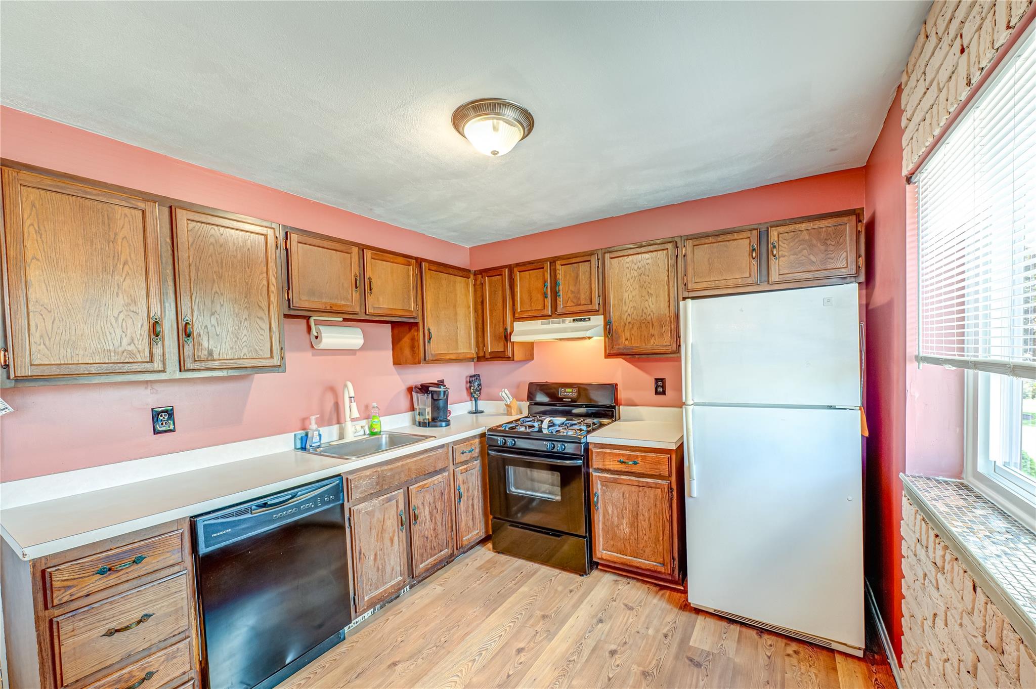 #5 photo, 24 Monet Court, 東長島 Middle Island , NY 11953