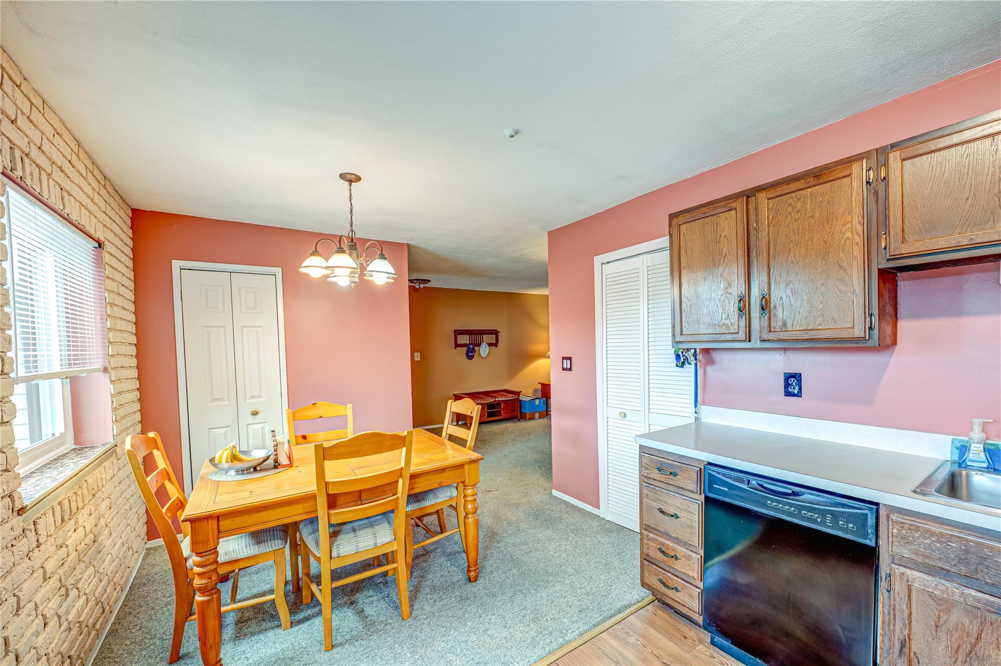 #6 photo, 24 Monet Court, 東長島 Middle Island , NY 11953