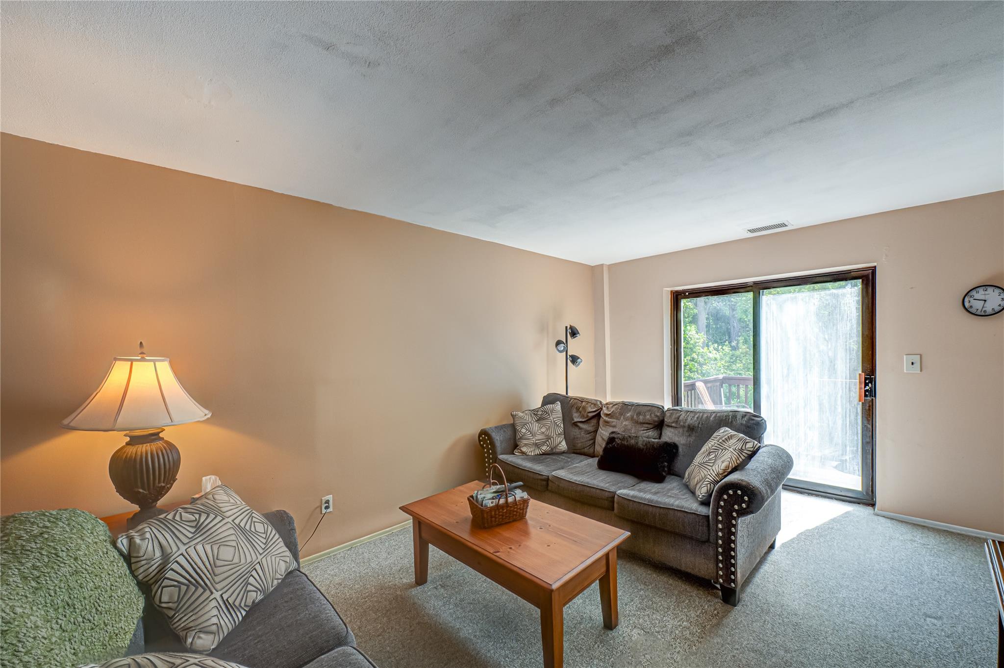 #8 photo, 24 Monet Court, 東長島 Middle Island , NY 11953