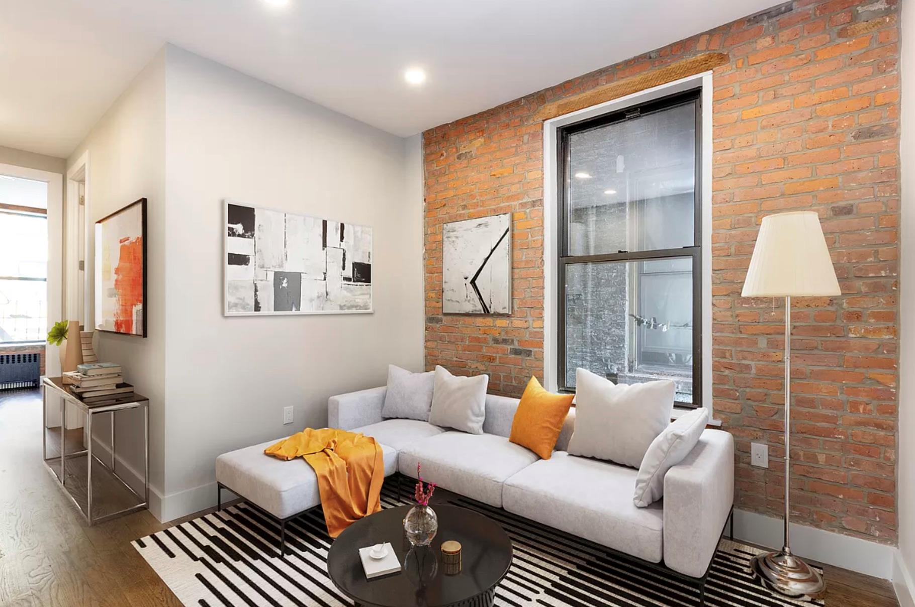 #1 photo, 338 W 17TH Street, Chelsea , NY 10011