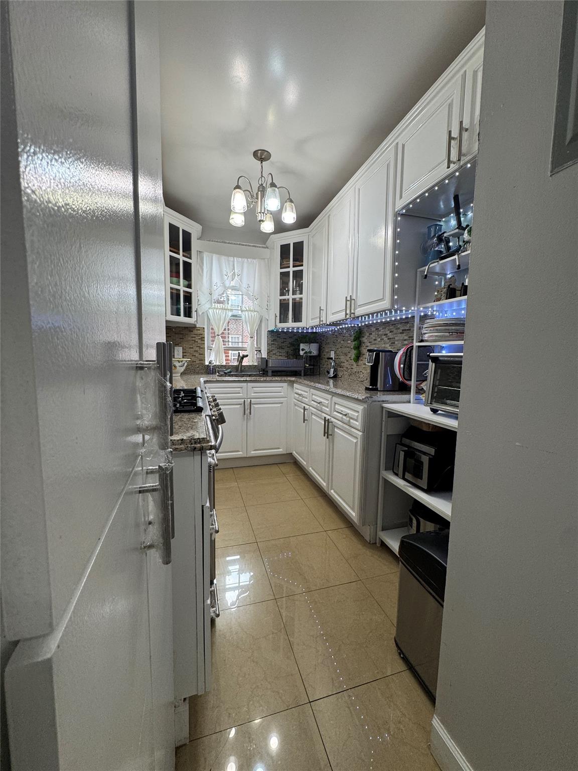 #4 photo, 760 Bronx River Road, Bronxville , NY 10708