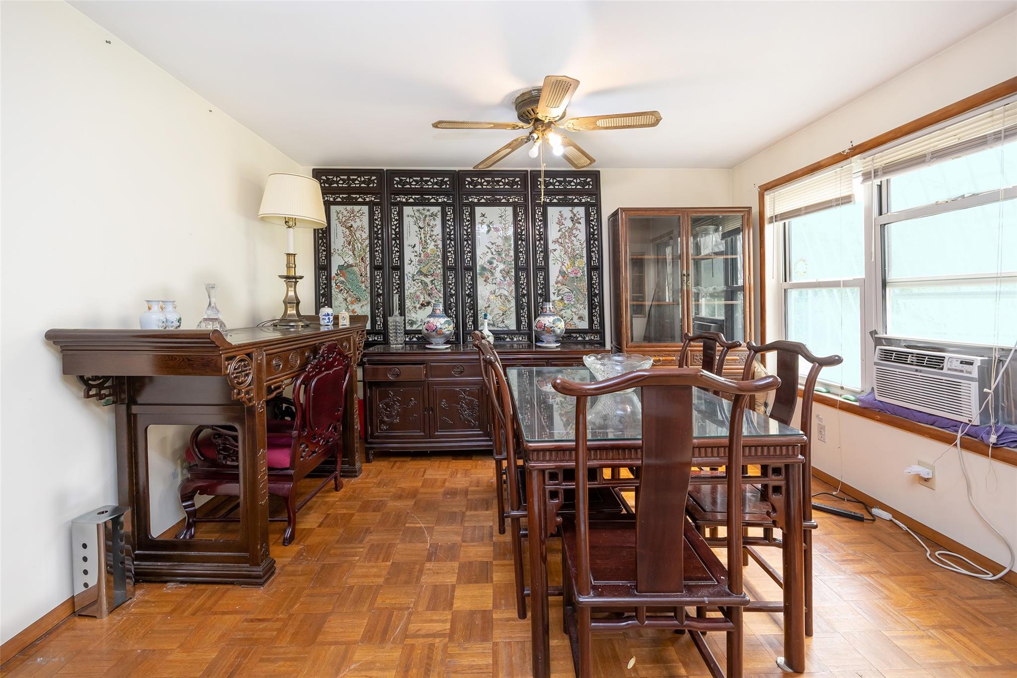 #18 photo, 124 Herzl Street, Brooklyn , NY 11212