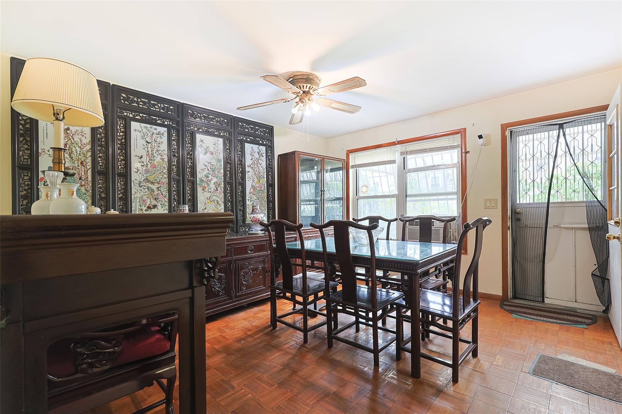 #20 photo, 124 Herzl Street, Brooklyn , NY 11212