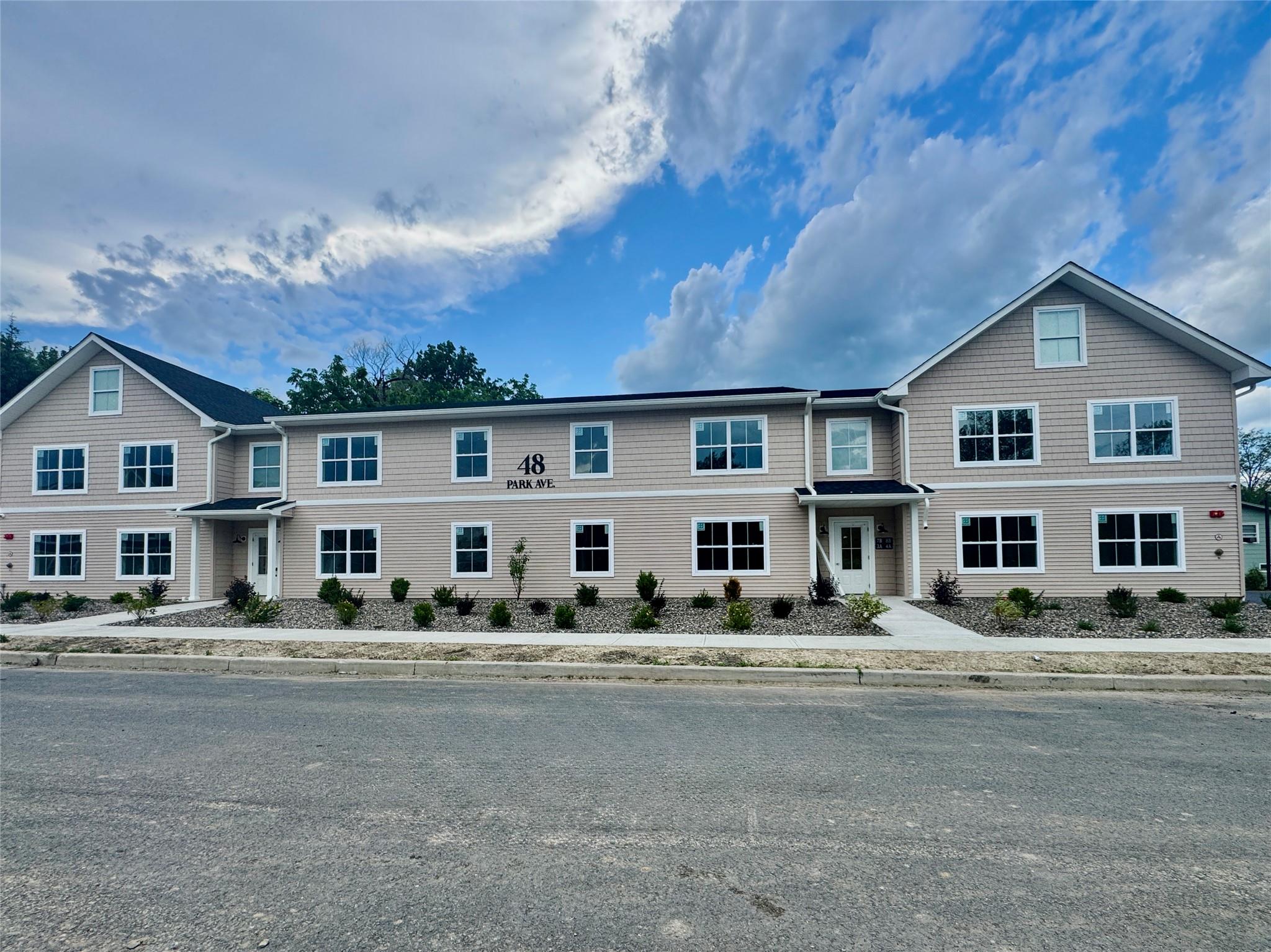 #1 photo, 48 Park Avenue, Wallkill , NY 12589