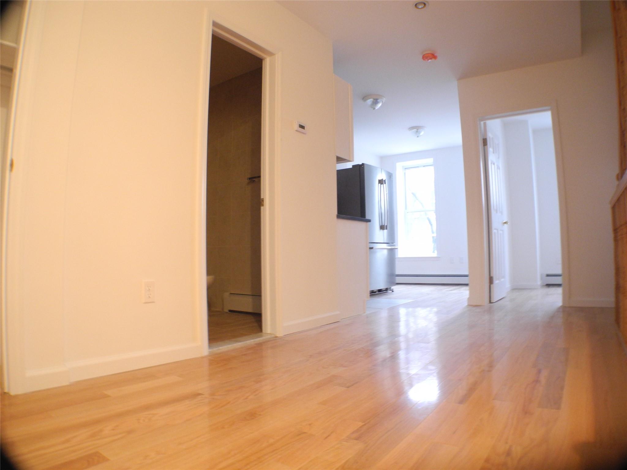 #2 photo, 237 Madison Street, ブルックリン区 Brooklyn , NY 11216