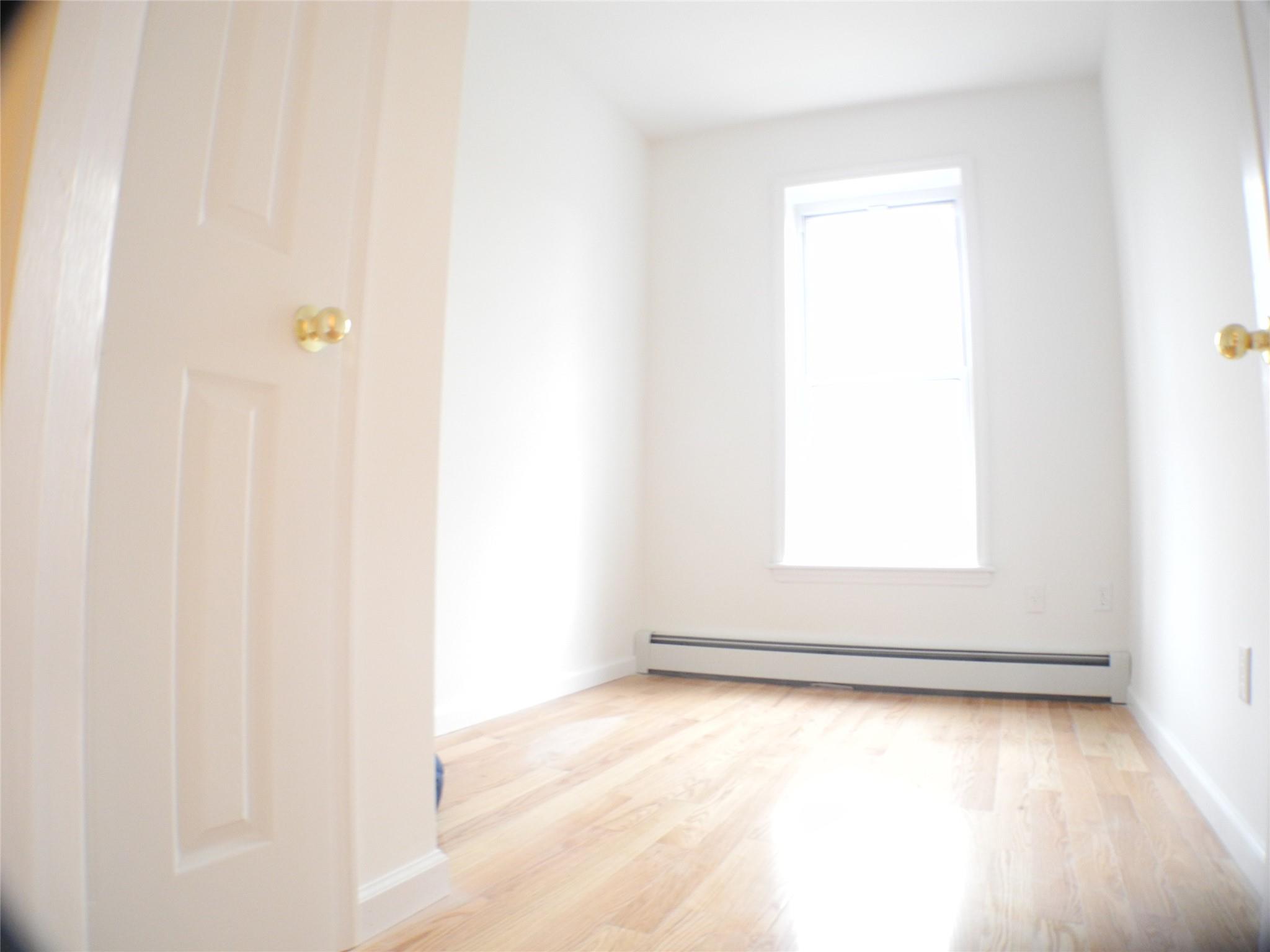 #3 photo, 237 Madison Street, ブルックリン区 Brooklyn , NY 11216